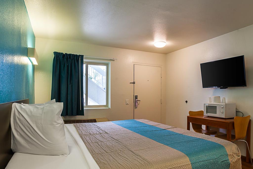 Motel 6-Ventura, Ca - Downtown Buitenkant foto