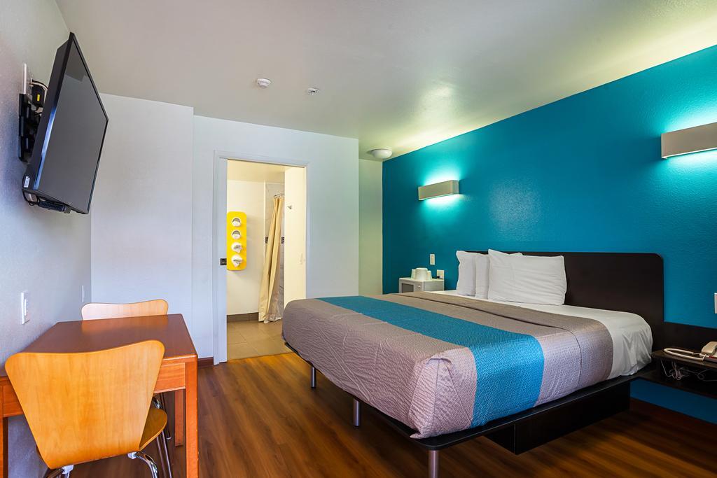 Motel 6-Ventura, Ca - Downtown Buitenkant foto