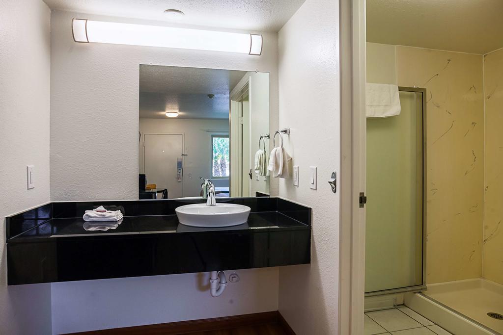 Motel 6-Ventura, Ca - Downtown Buitenkant foto