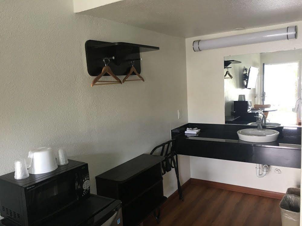 Motel 6-Ventura, Ca - Downtown Buitenkant foto