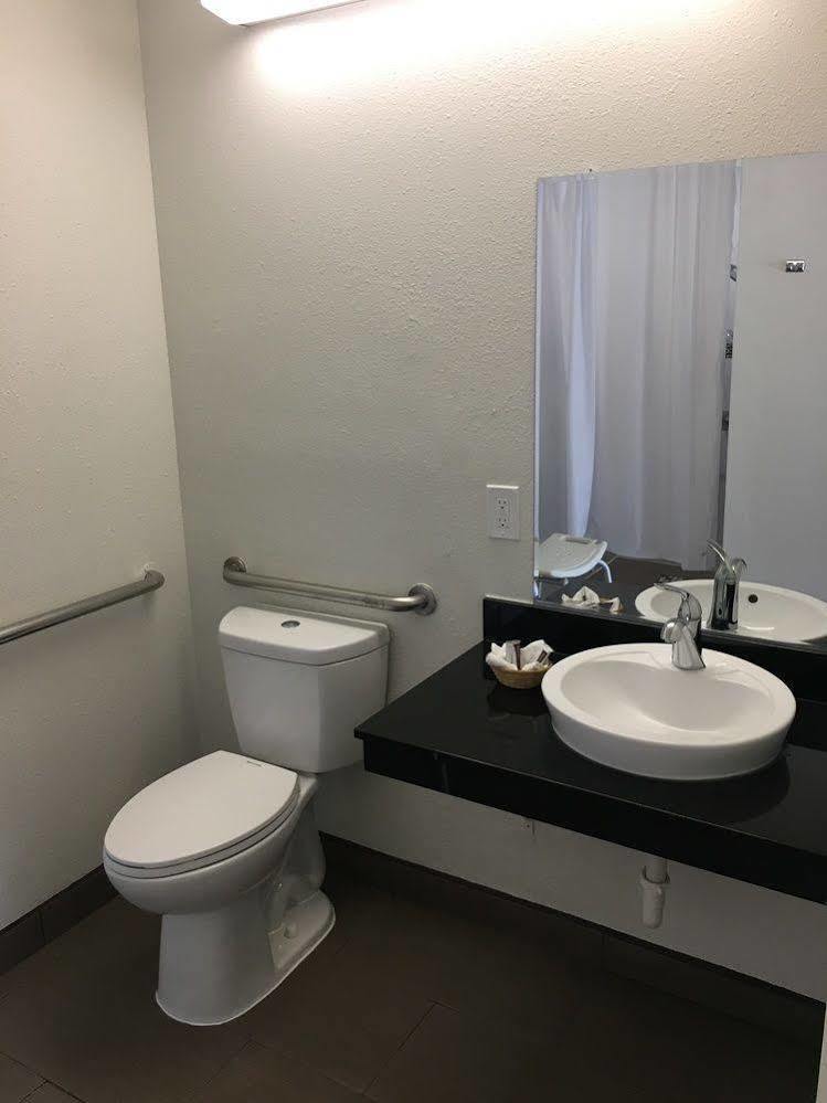 Motel 6-Ventura, Ca - Downtown Buitenkant foto